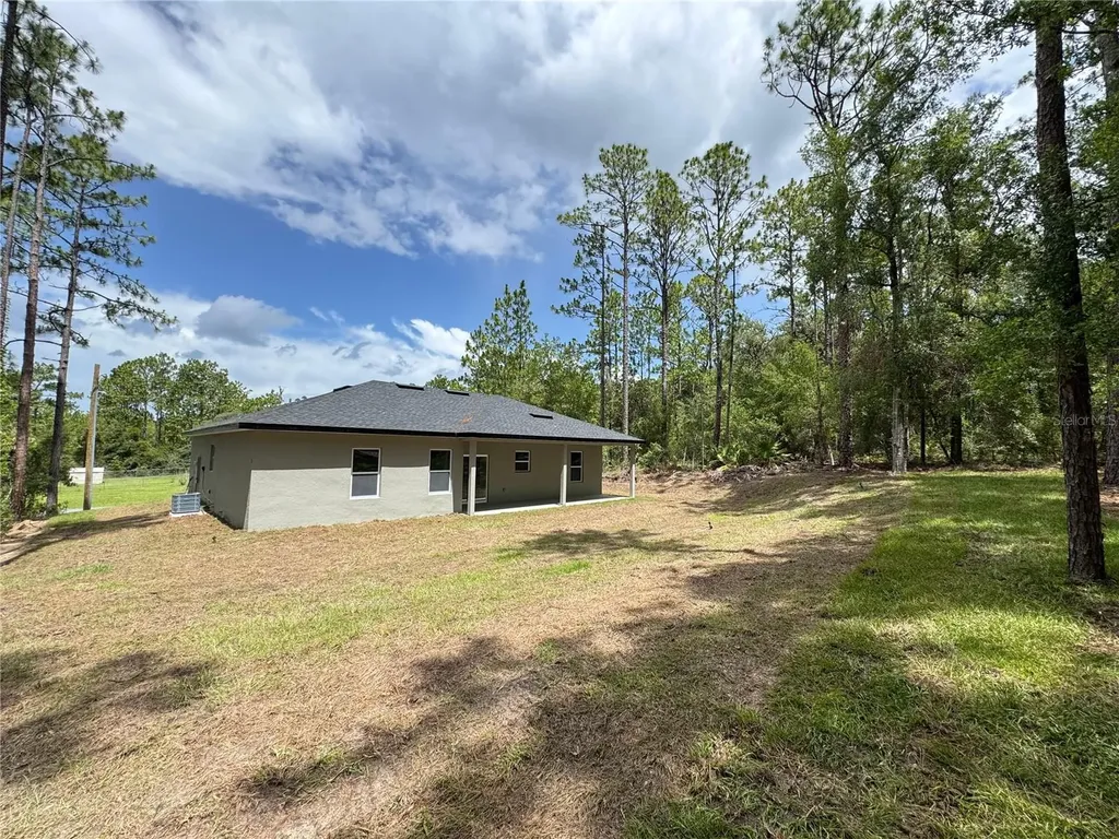 7687 N Quibble Avenue Dunnellon FL 34434