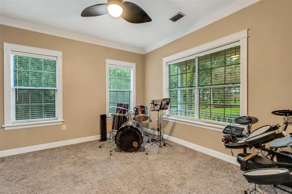 1018 E Highland Drive Lakeland FL 33813