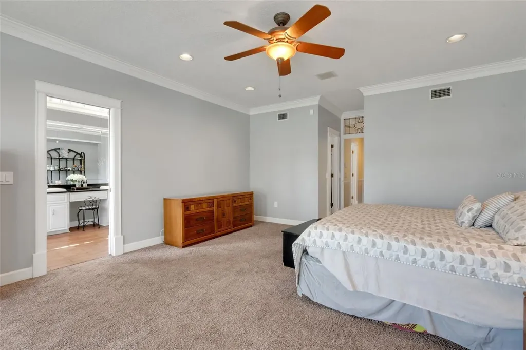 1018 E Highland Drive Lakeland FL 33813