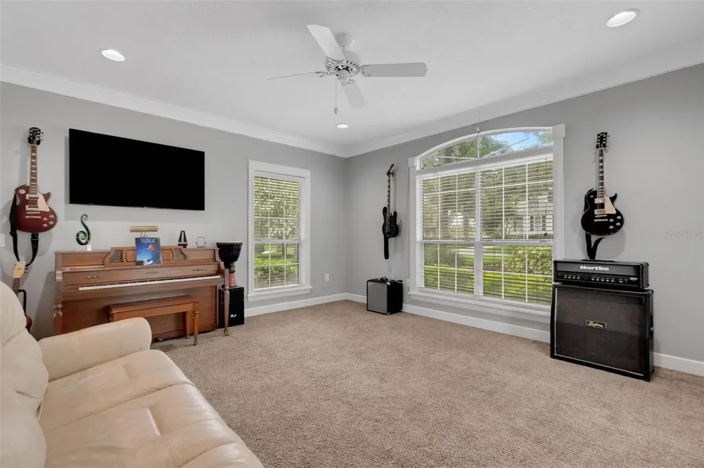 1018 E Highland Drive Lakeland FL 33813