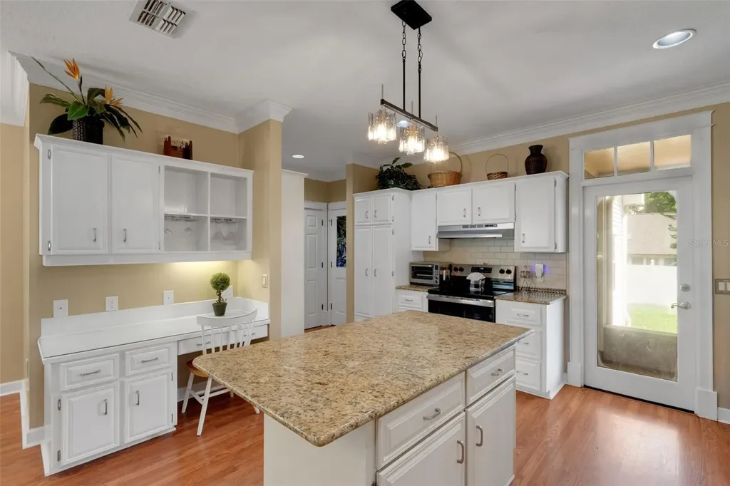 1018 E Highland Drive Lakeland FL 33813