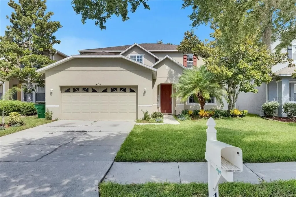 4735 Red Pine Way Wesley Chapel FL 33545
