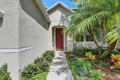 4735 Red Pine Way Wesley Chapel FL 33545