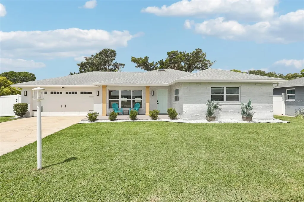 2926 Carriage Drive South Daytona FL 32119