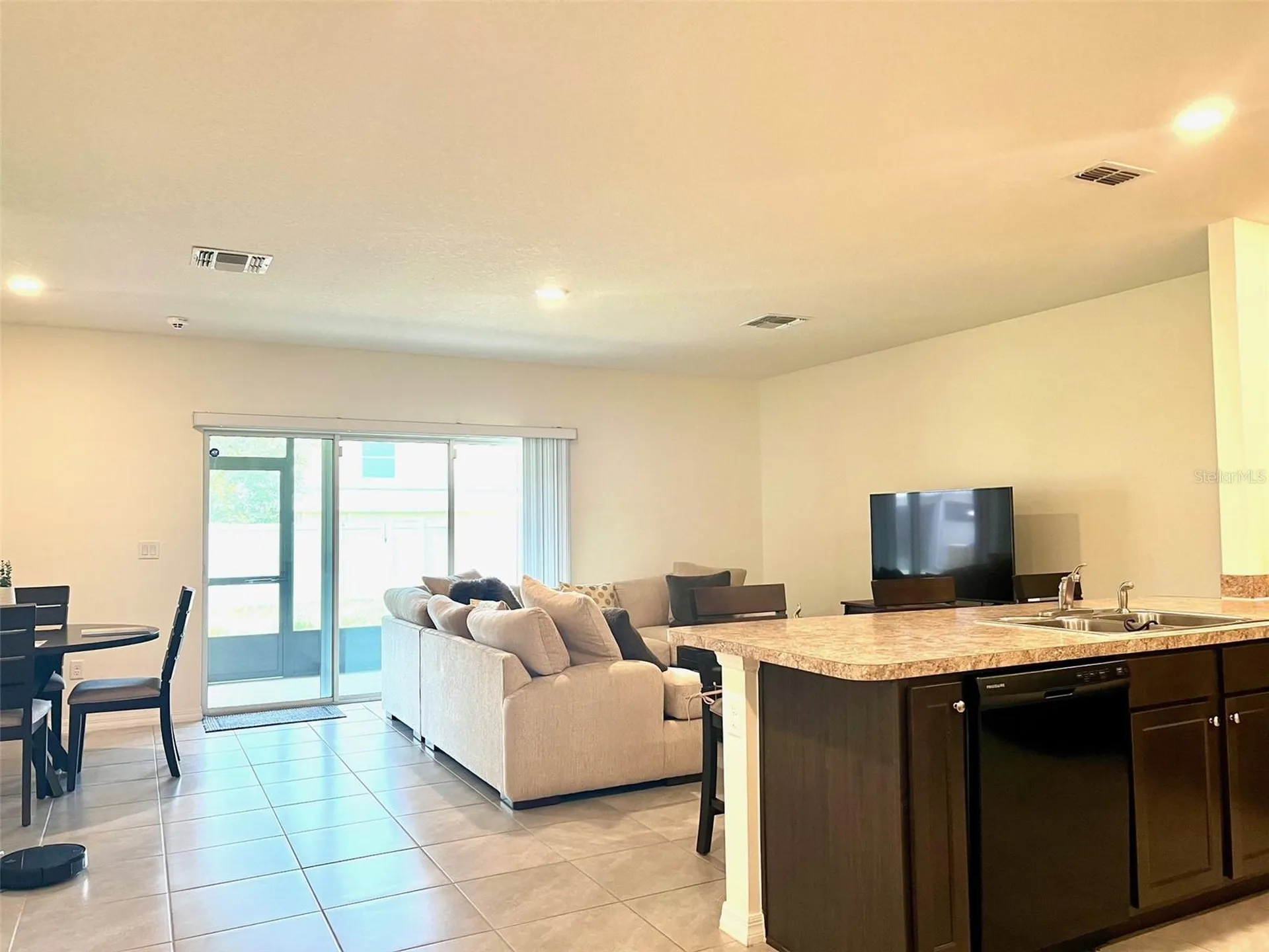 9033 Alba Lane Kissimmee FL 34747