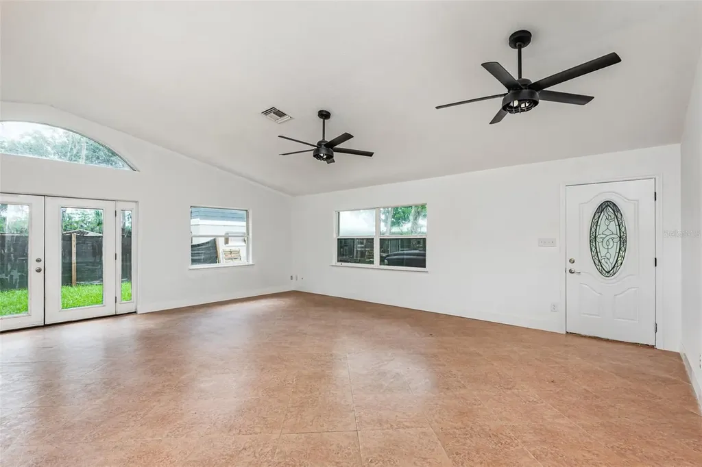 4085 Cypress Bend Geneva FL 32732