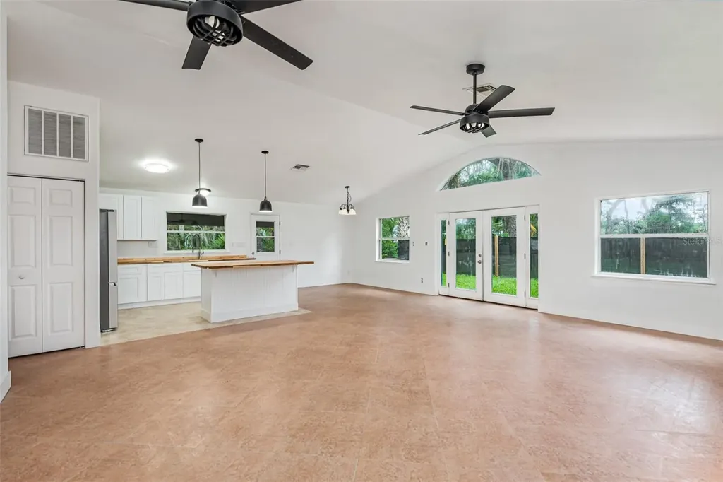 4085 Cypress Bend Geneva FL 32732