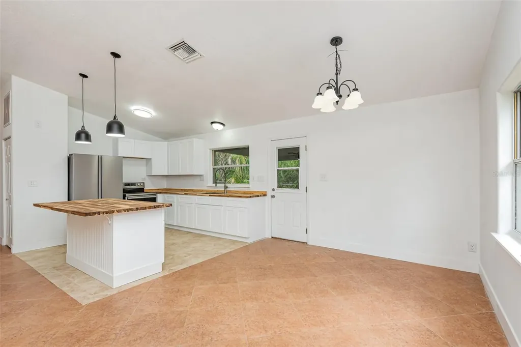 4085 Cypress Bend Geneva FL 32732