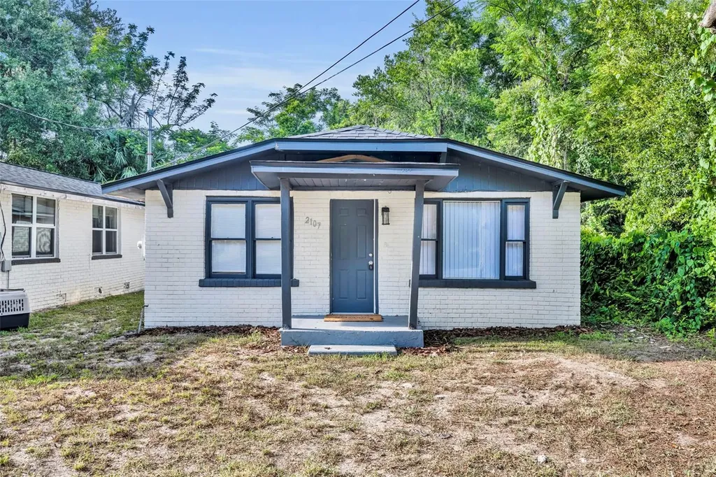 2107 Hollywood Avenue Eustis FL 32726