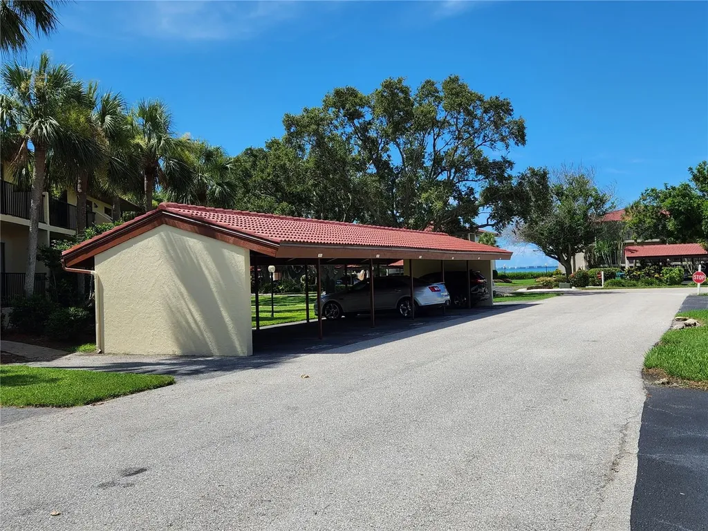 6472 Seagull Drive Bradenton FL 34210