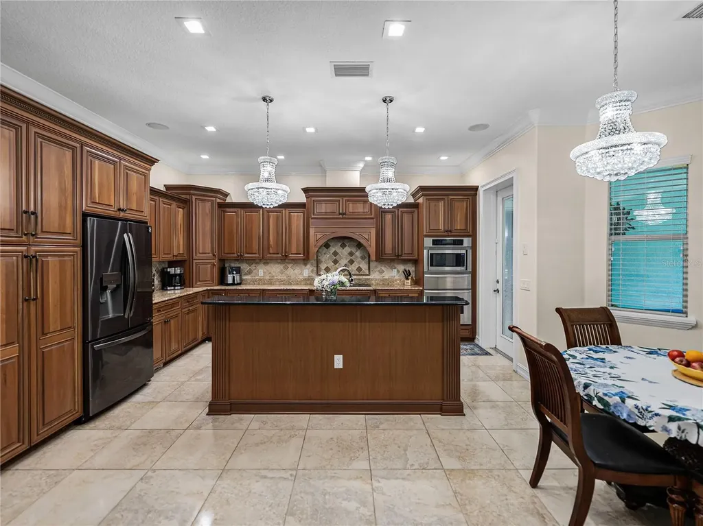 7427 20th Street Zephyrhills FL 33540