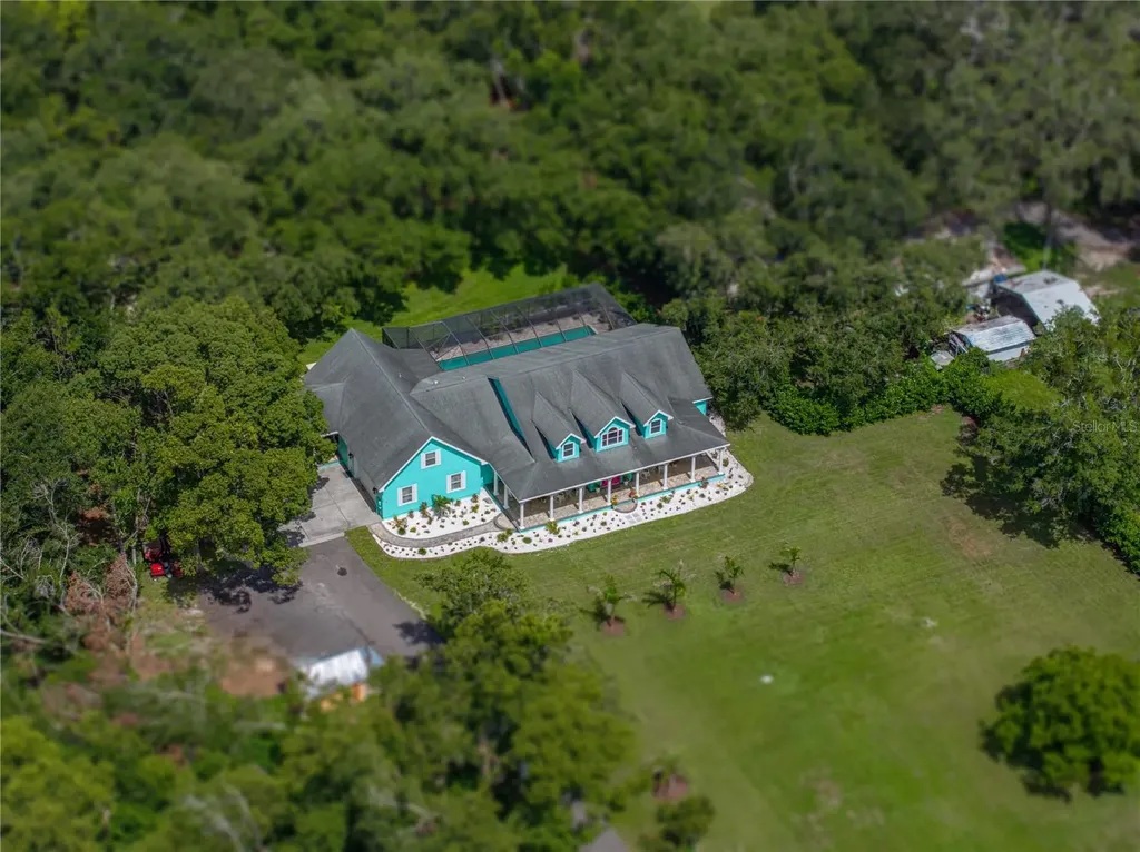 7427 20th Street Zephyrhills FL 33540