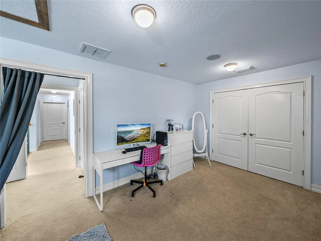 7427 20th Street Zephyrhills FL 33540