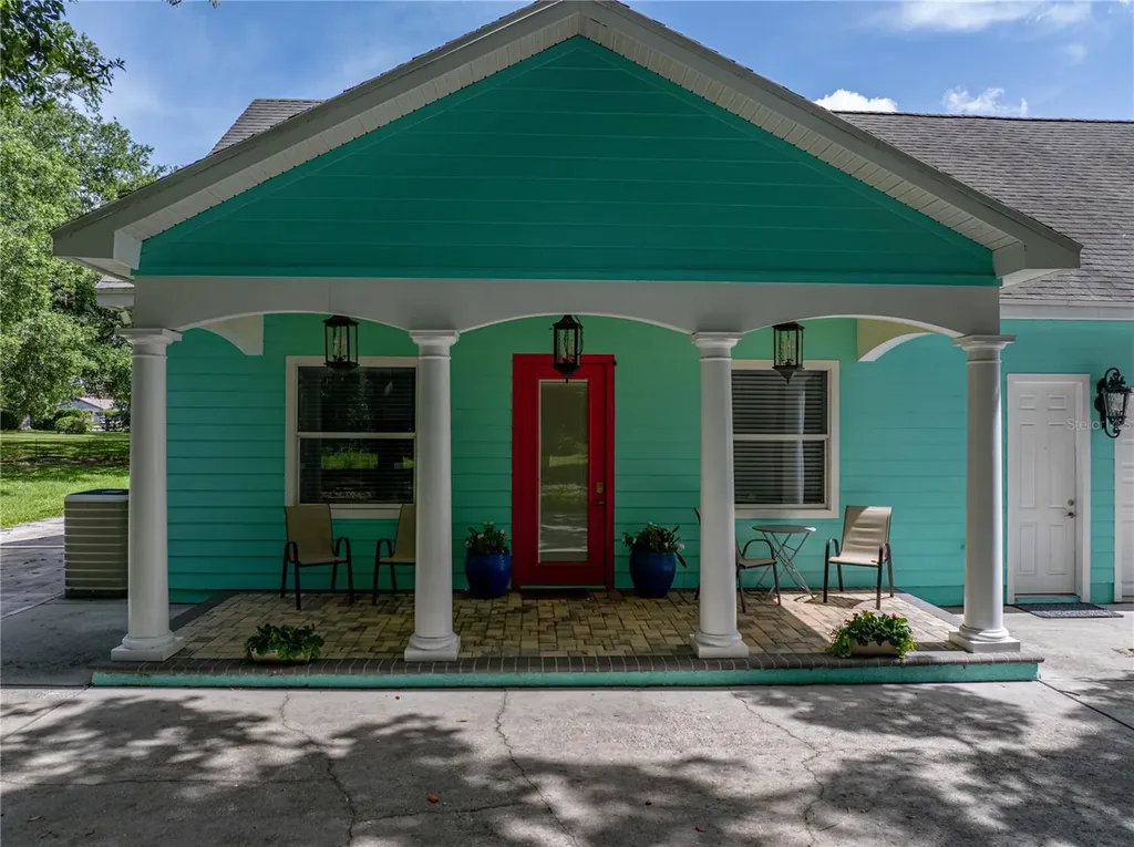 7427 20th Street Zephyrhills FL 33540
