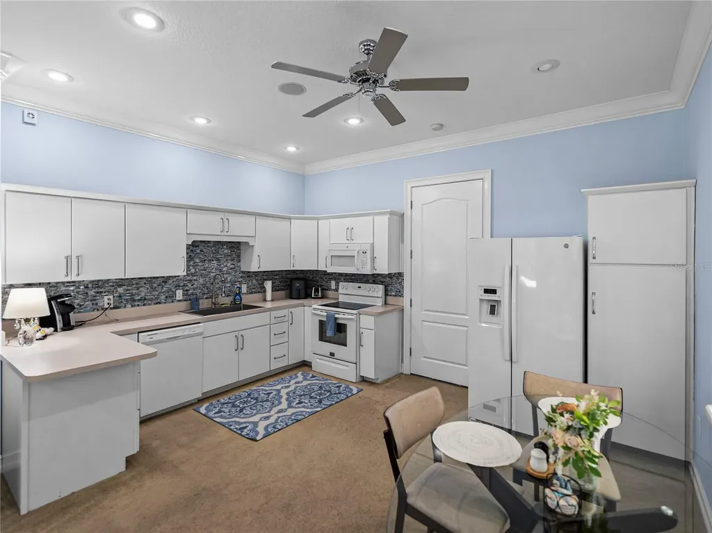 7427 20th Street Zephyrhills FL 33540