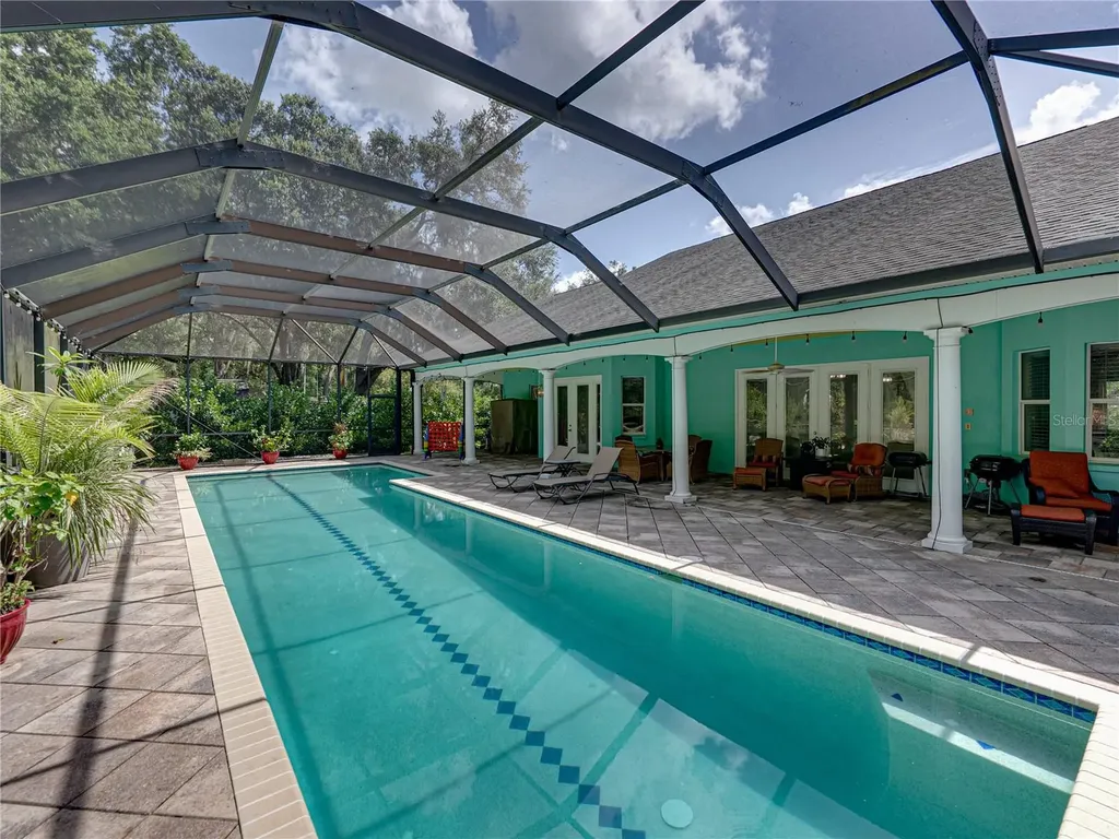 7427 20th Street Zephyrhills FL 33540