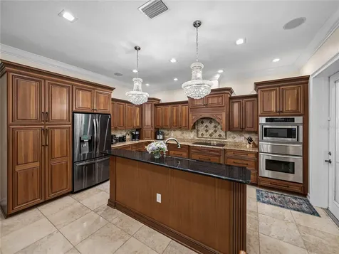 7427 20th Street Zephyrhills FL 33540