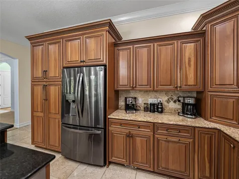 7427 20th Street Zephyrhills FL 33540