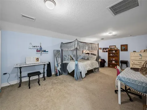 7427 20th Street Zephyrhills FL 33540