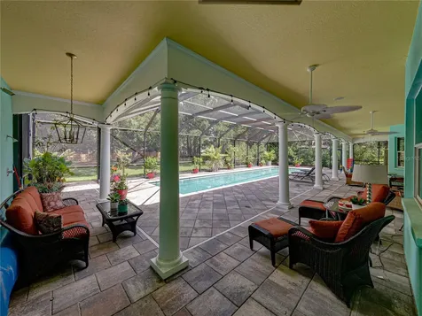 7427 20th Street Zephyrhills FL 33540