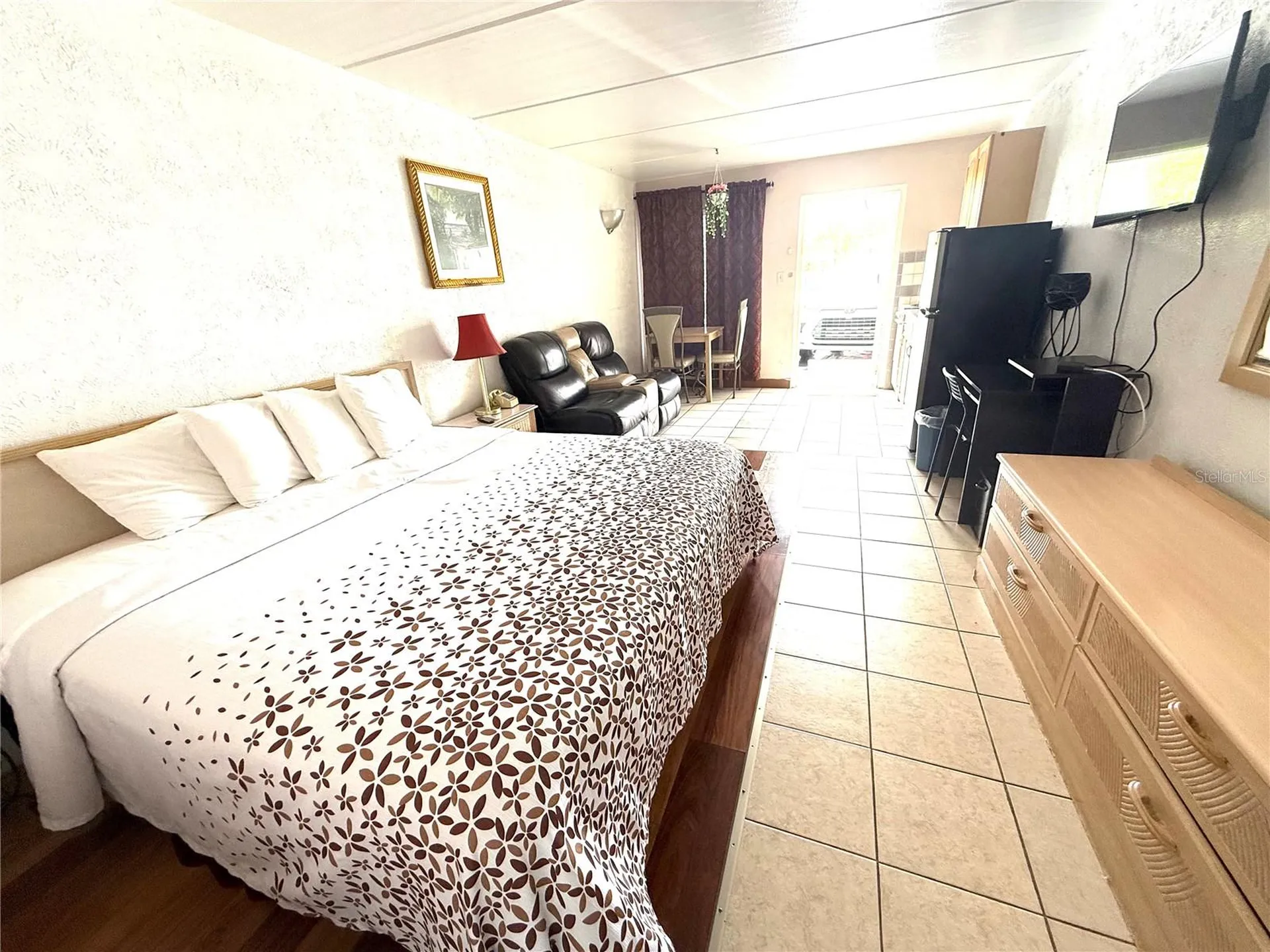 1628 Gulf To Bay Boulevard Clearwater FL 33755