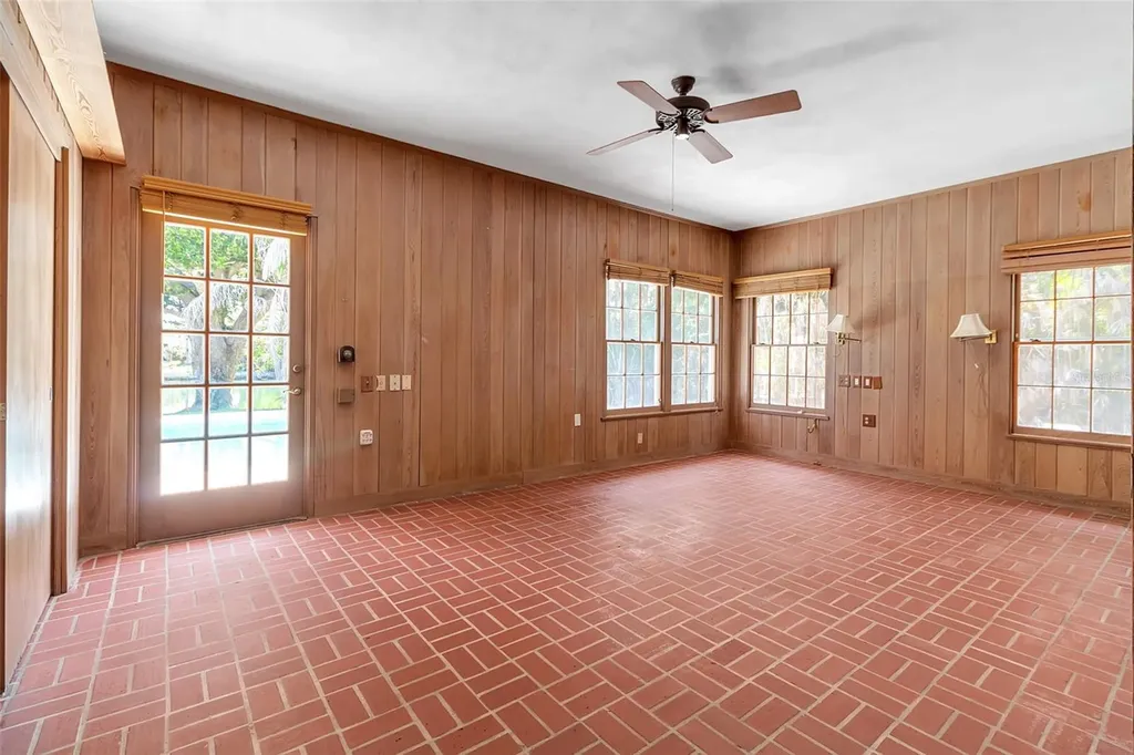 259 S Polk Drive Sarasota FL 34236