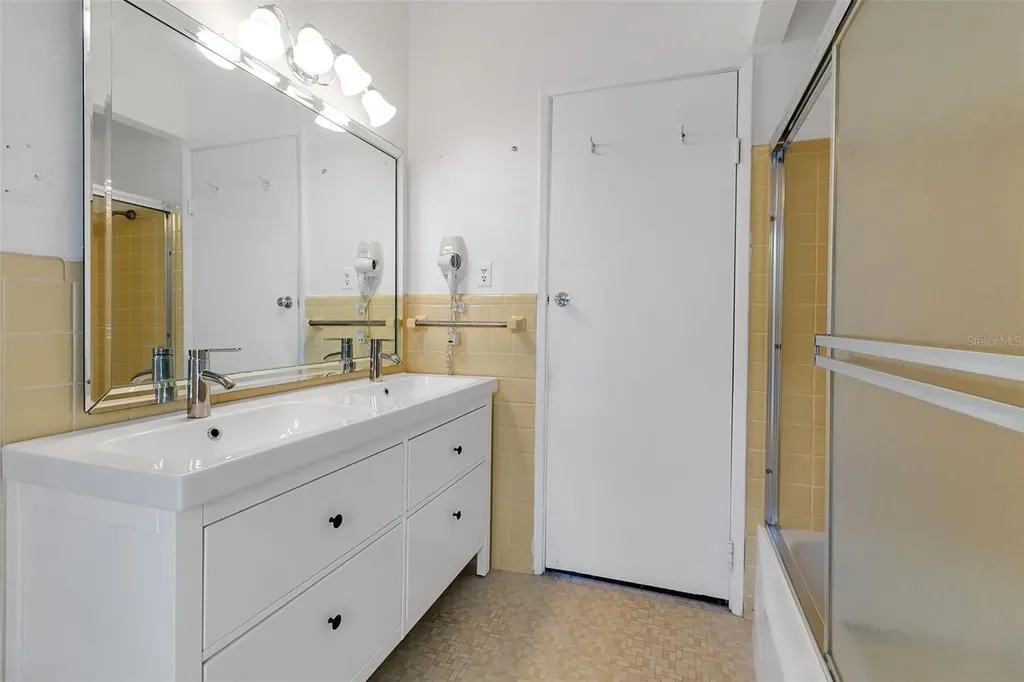 259 S Polk Drive Sarasota FL 34236