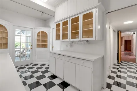 259 S Polk Drive Sarasota FL 34236