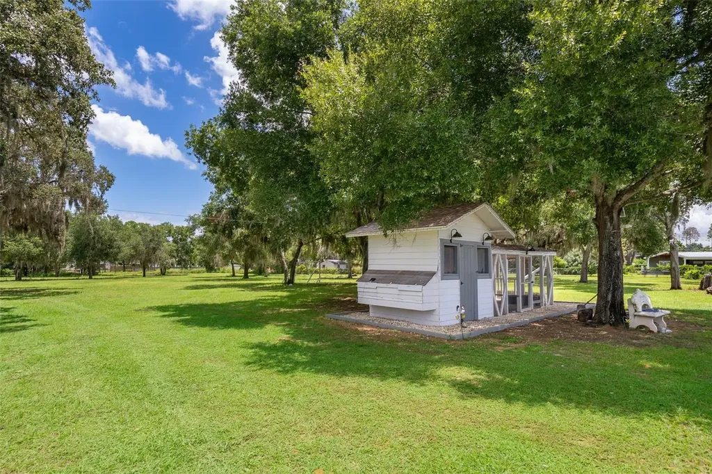 17550 County Road 455 Montverde FL 34756