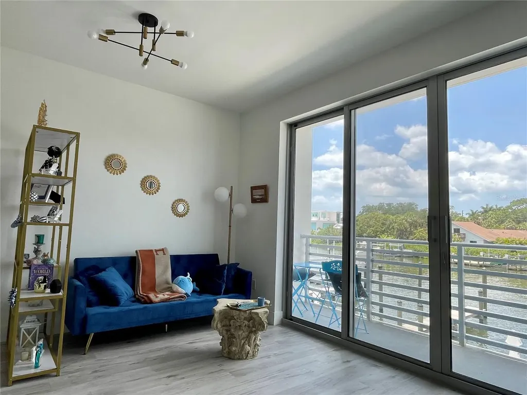 1709 N Tamiami Trail Sarasota FL 34234