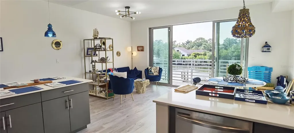 1709 N Tamiami Trail Sarasota FL 34234