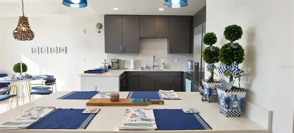 1709 N Tamiami Trail Sarasota FL 34234
