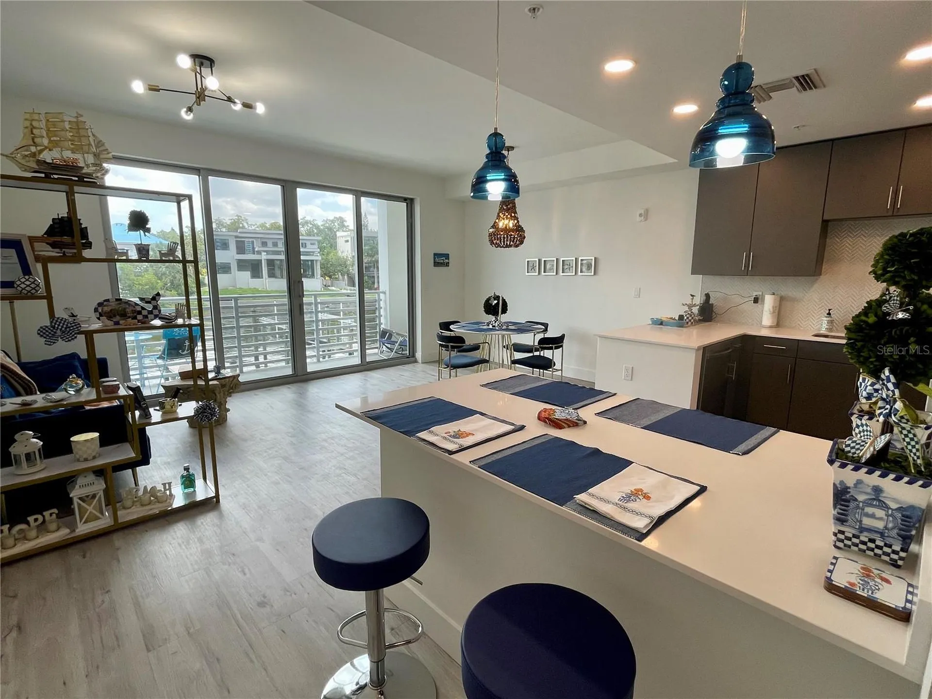 1709 N Tamiami Trail Sarasota FL 34234