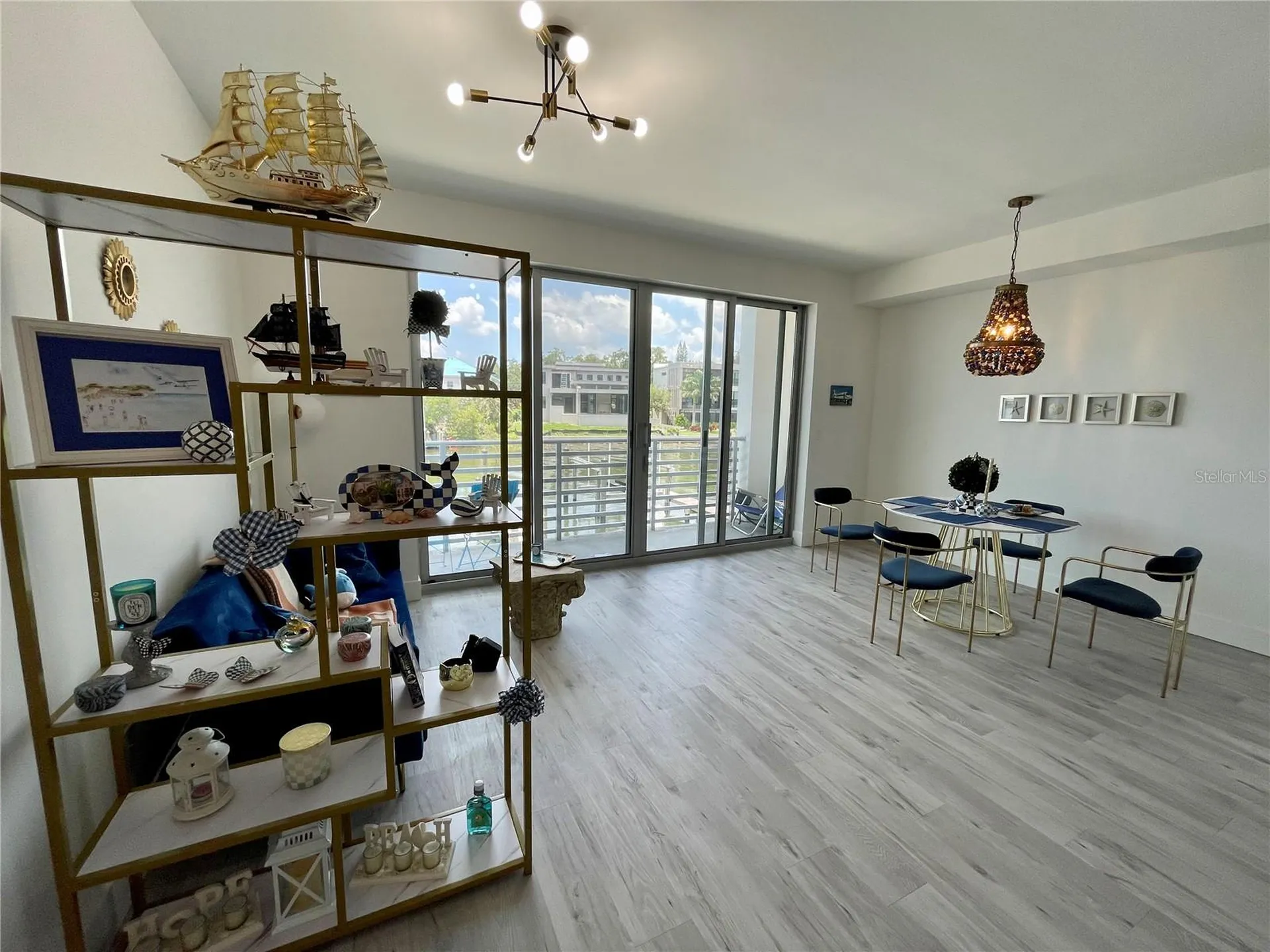 1709 N Tamiami Trail Sarasota FL 34234
