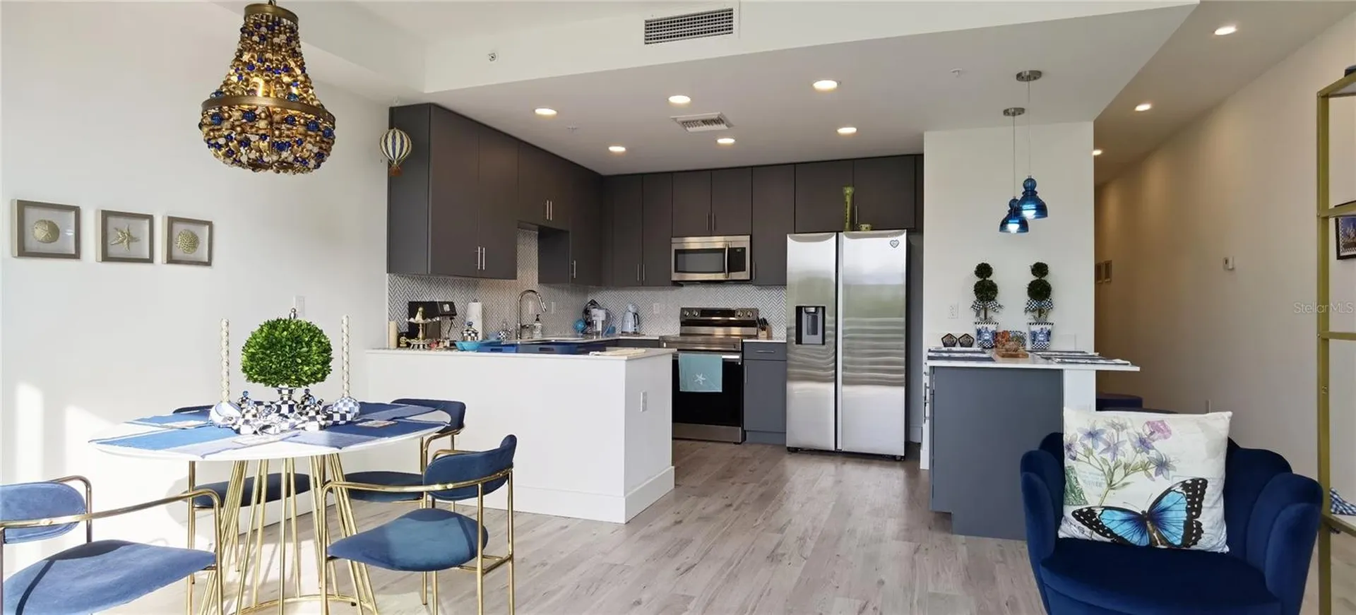 1709 N Tamiami Trail Sarasota FL 34234
