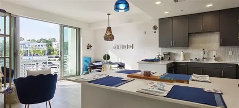 1709 N Tamiami Trail Sarasota FL 34234