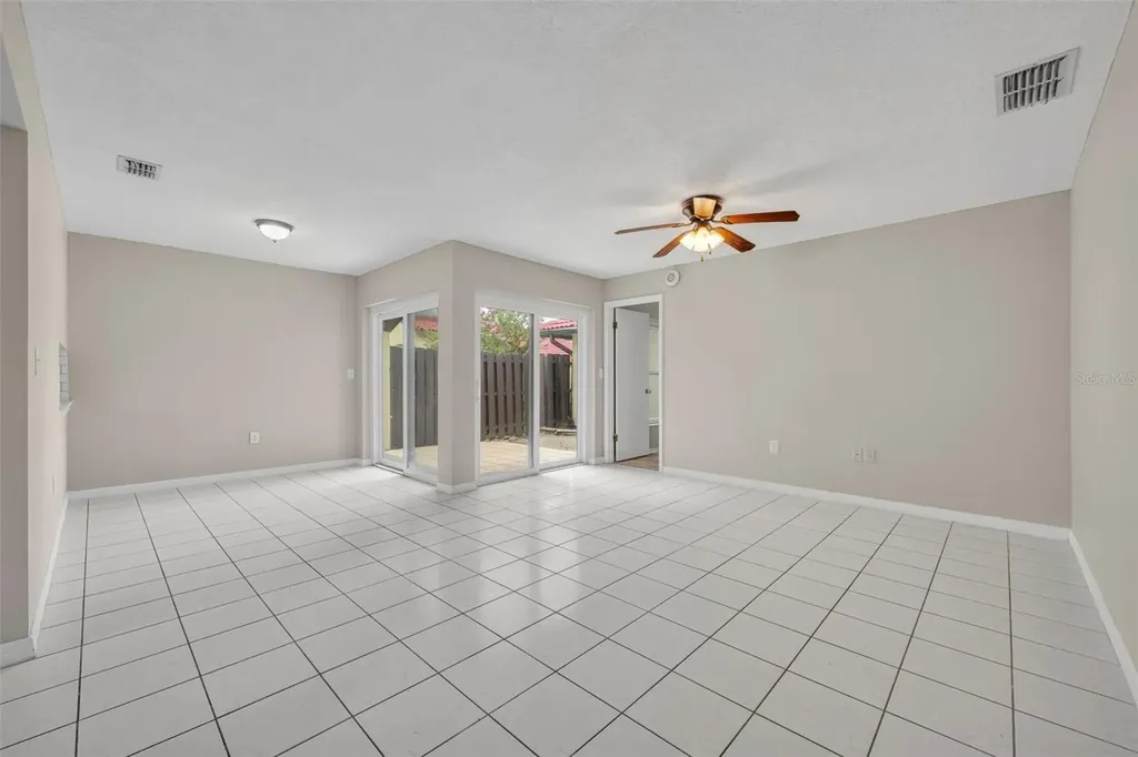 557 Hunter Circle Kissimmee FL 34758