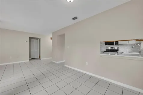 557 Hunter Circle Kissimmee FL 34758