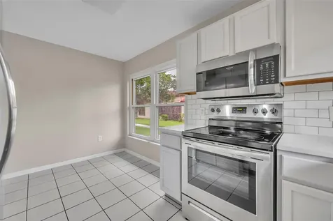 557 Hunter Circle Kissimmee FL 34758