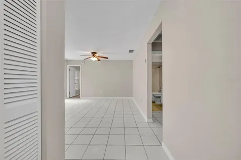 557 Hunter Circle Kissimmee FL 34758