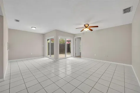 557 Hunter Circle Kissimmee FL 34758