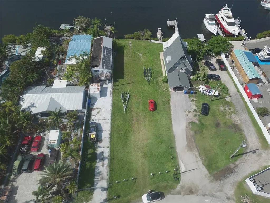 3322 W Shell Point Road Ruskin FL 33570