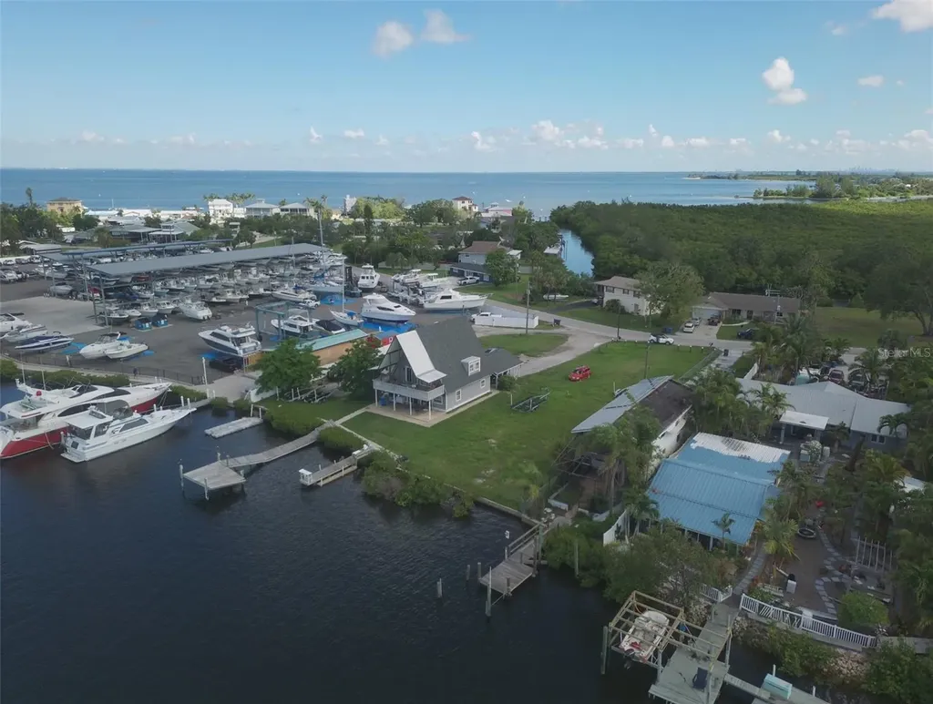 3322 W Shell Point Road Ruskin FL 33570