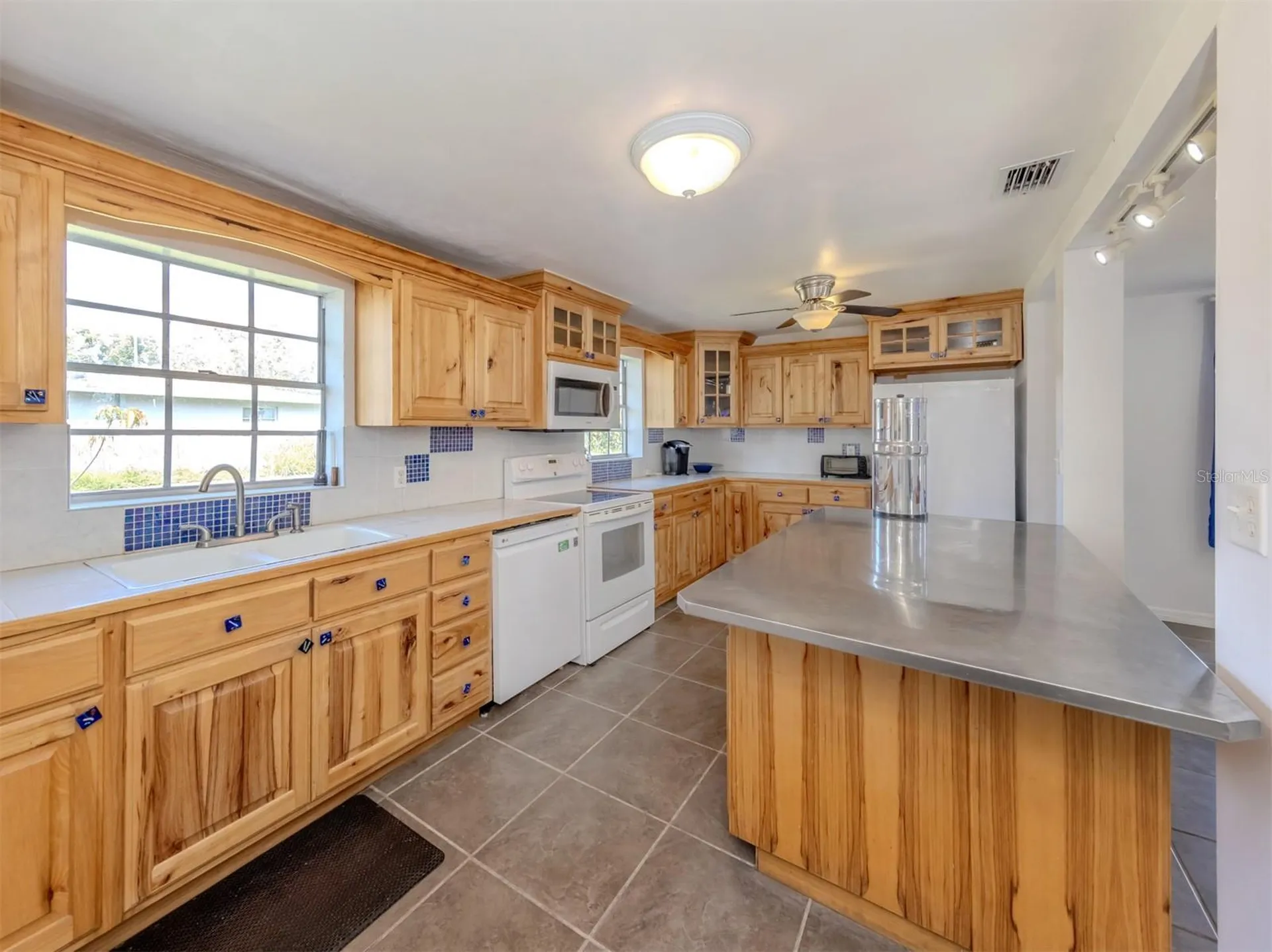 305 Chauncey Avenue Bradenton FL 34208