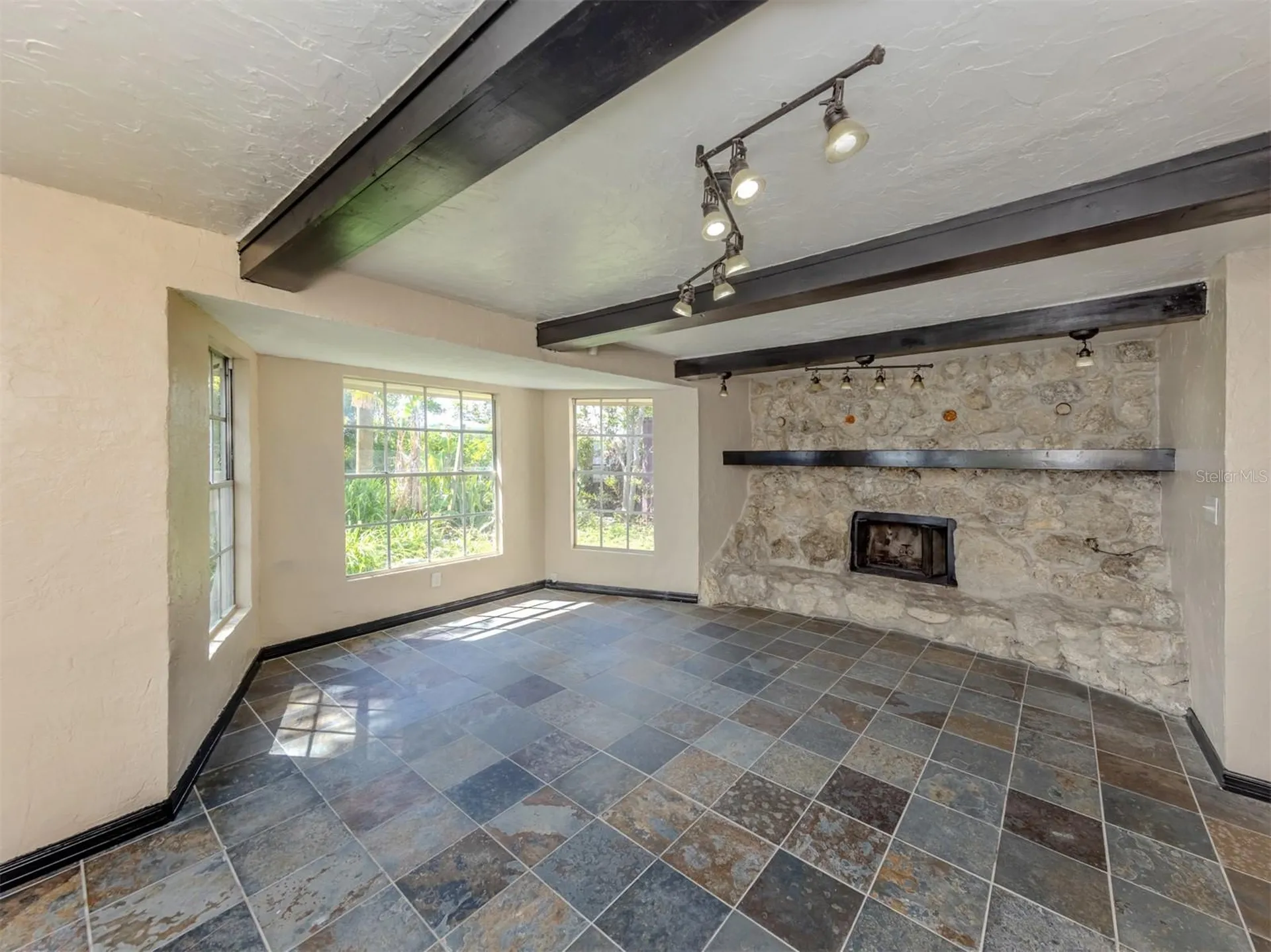 305 Chauncey Avenue Bradenton FL 34208
