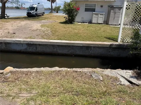 305 Chauncey Avenue Bradenton FL 34208