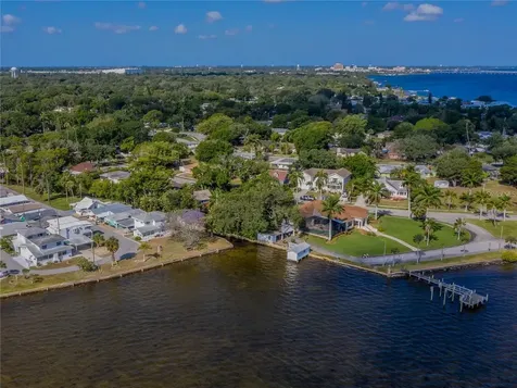 305 Chauncey Avenue Bradenton FL 34208