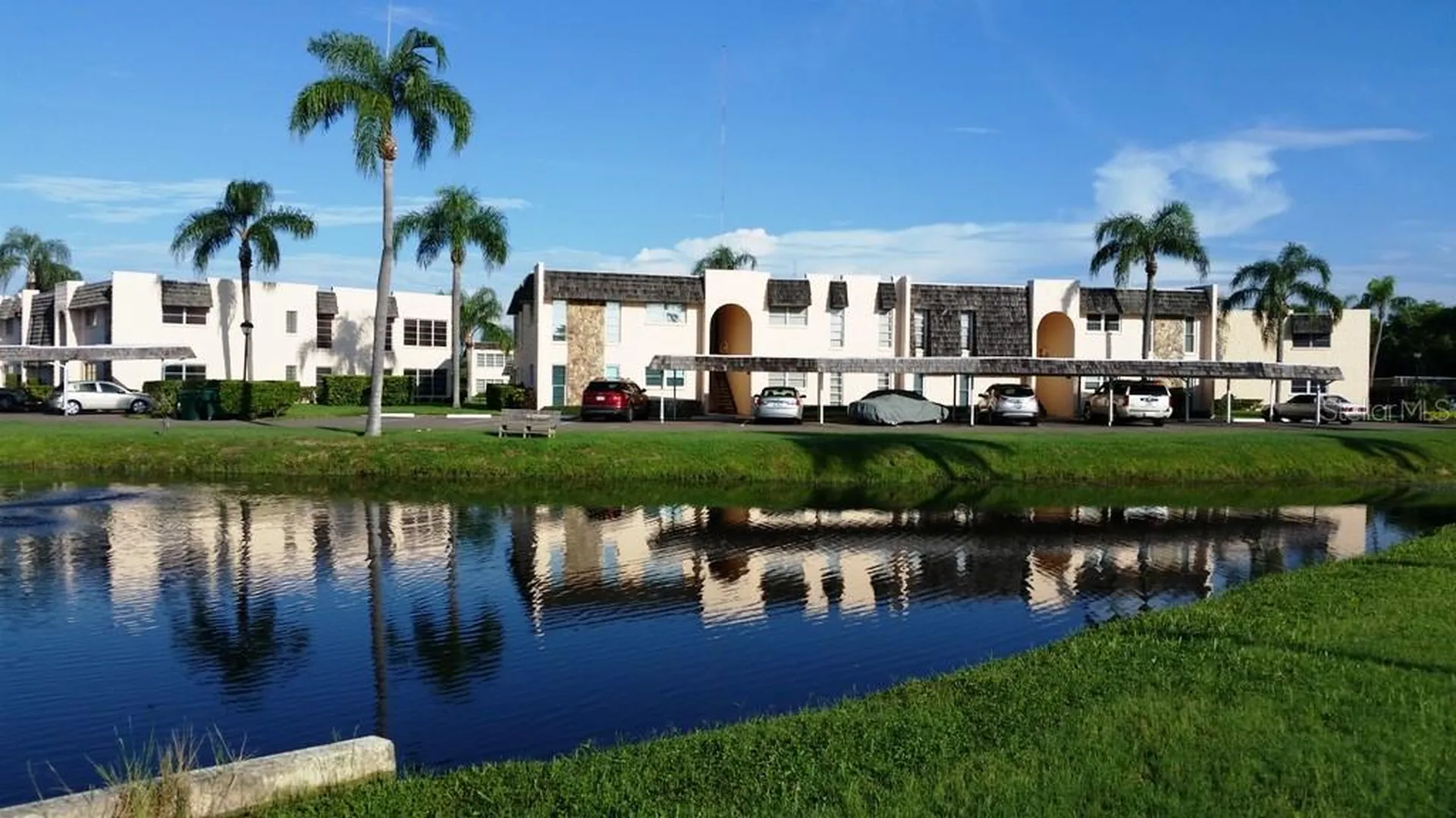 221 Fernwood Circle Seminole FL 33777