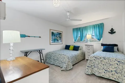 221 Fernwood Circle Seminole FL 33777