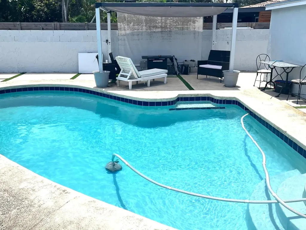 2402 Rodman Street Hollywood FL 33020